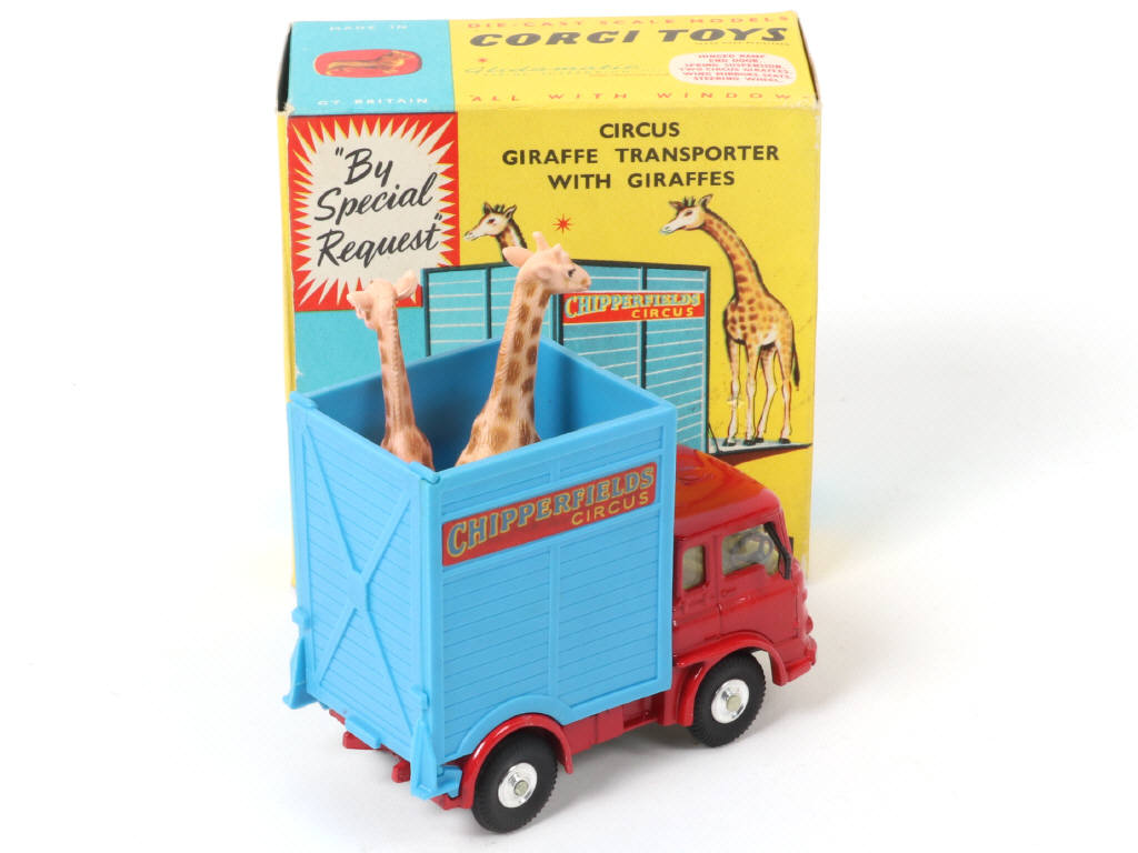 Lot 201 - CORGI TOYS (GB) (1)