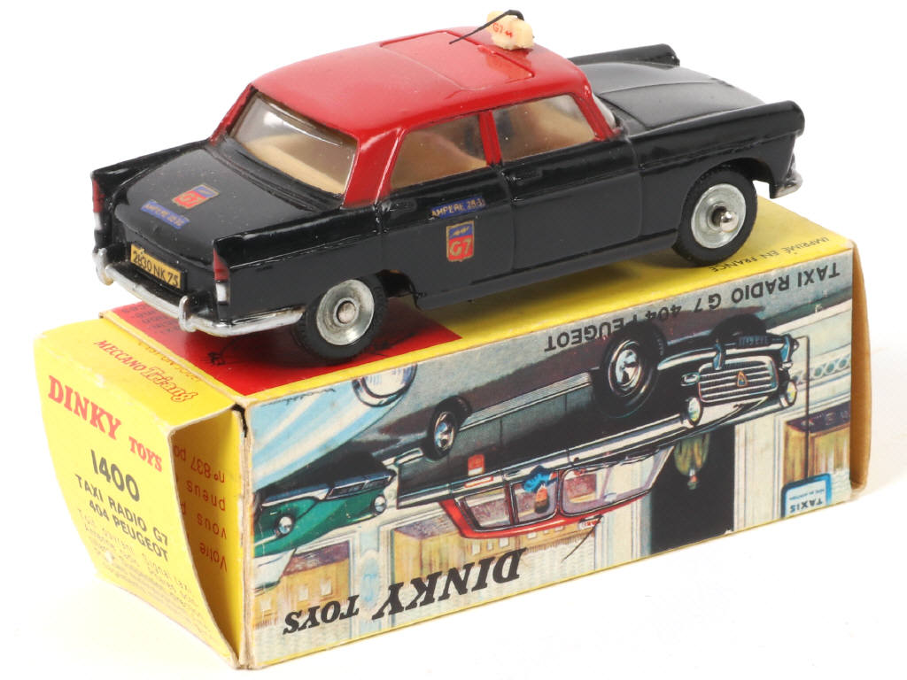 Lot 400 - DINKY TOYS (FRANCE) (1)