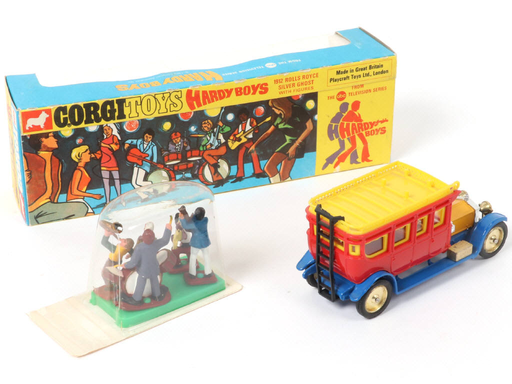 Lot 195 - CORGI TOYS (GB) (1)