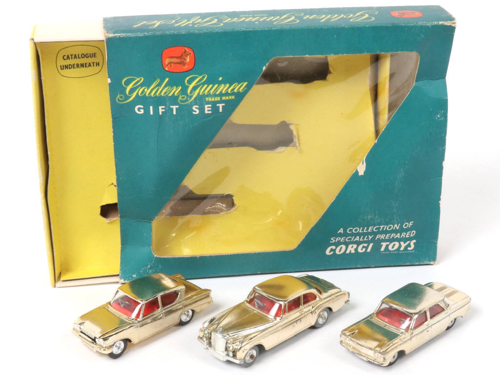 Lot 209 - CORGI TOYS (GB) (1)