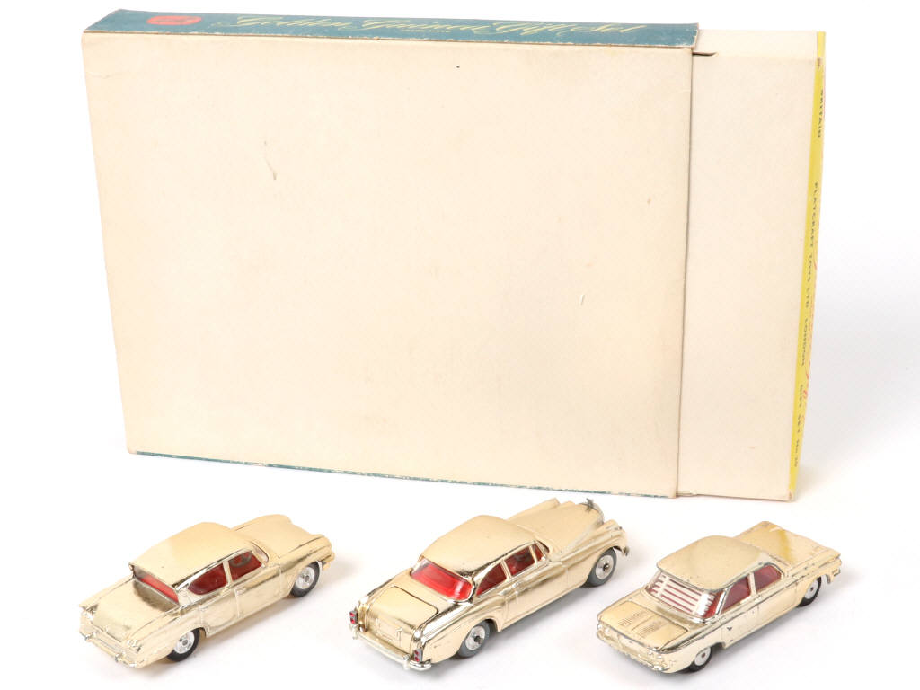 Lot 209 - CORGI TOYS (GB) (1)