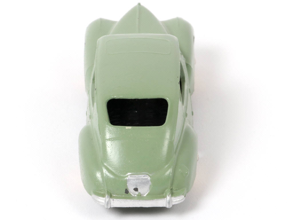 Lot 323 - DINKY TOYS (FRANCE) (1)