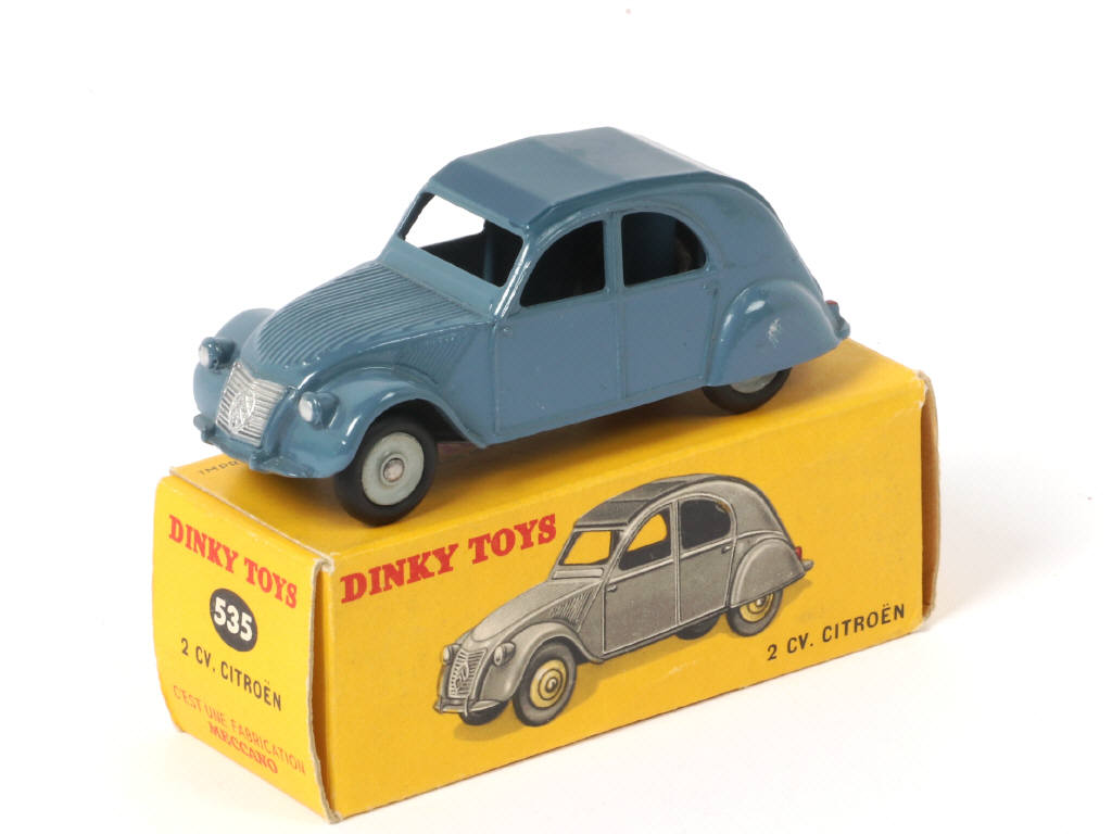 Lot 413 - DINKY TOYS (FRANCE) (1)