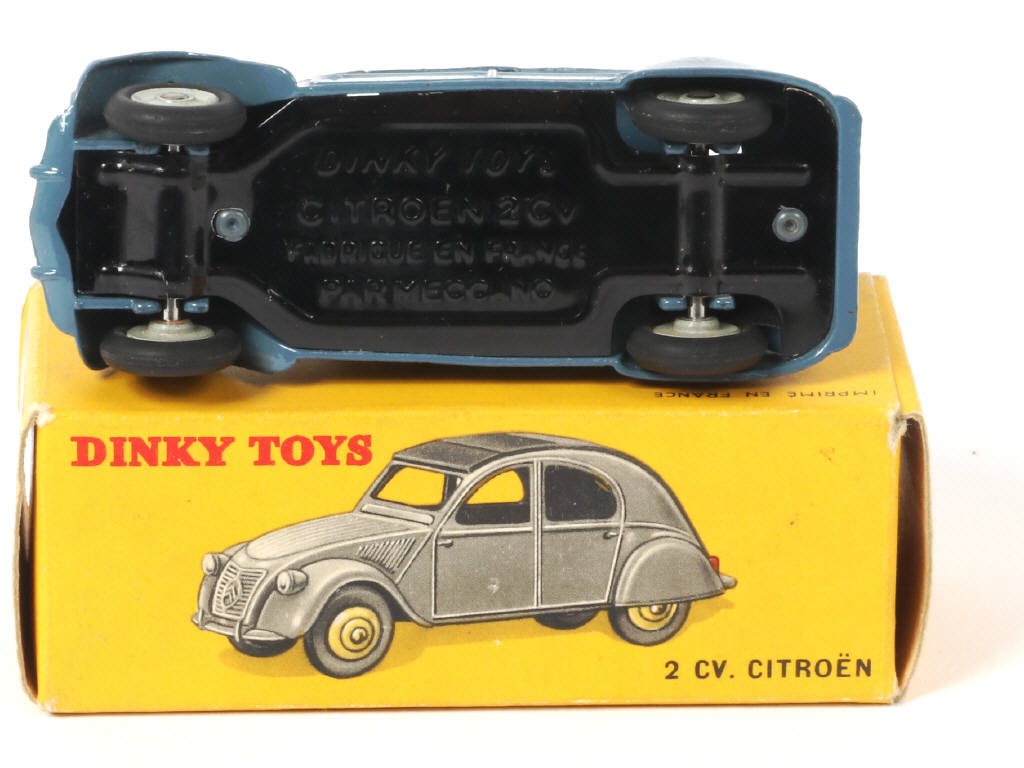 Lot 413 - DINKY TOYS (FRANCE) (1)