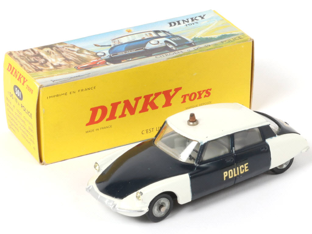 Lot 356 - DINKY TOYS (FRANCE) (1)