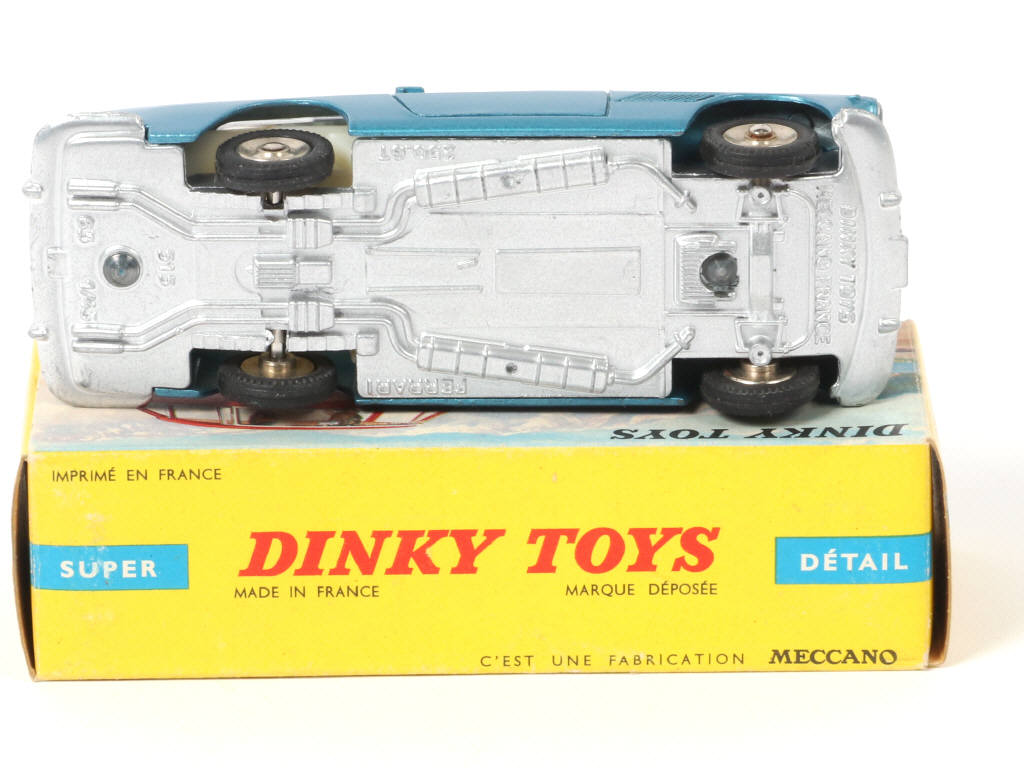 Lot 432 - DINKY TOYS (FRANCE) (1)