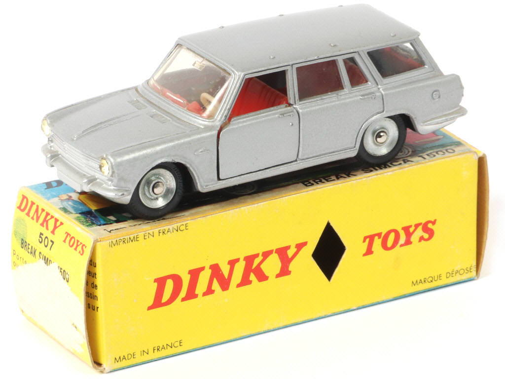 Lot 394 - DINKY TOYS (FRANCE) (1)
