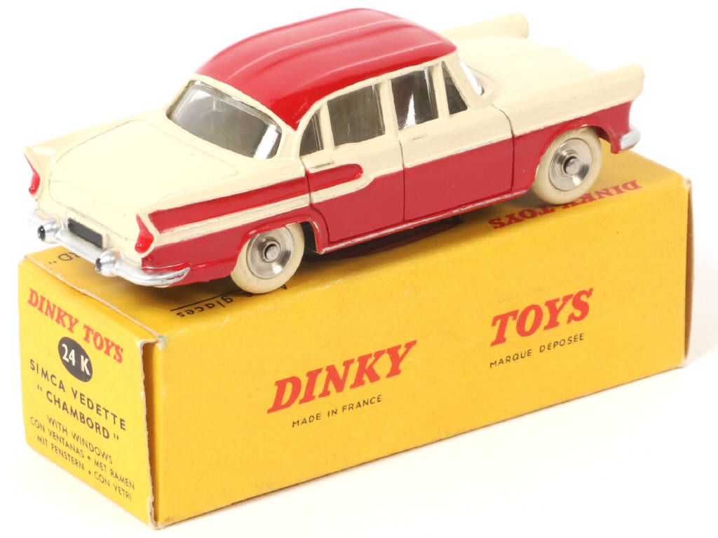 Lot 361 - DINKY TOYS (FRANCE) (1)