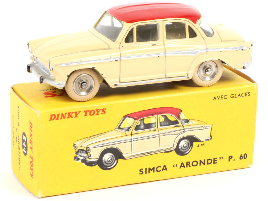 Lot 387 - DINKY TOYS (FRANCE) (1)