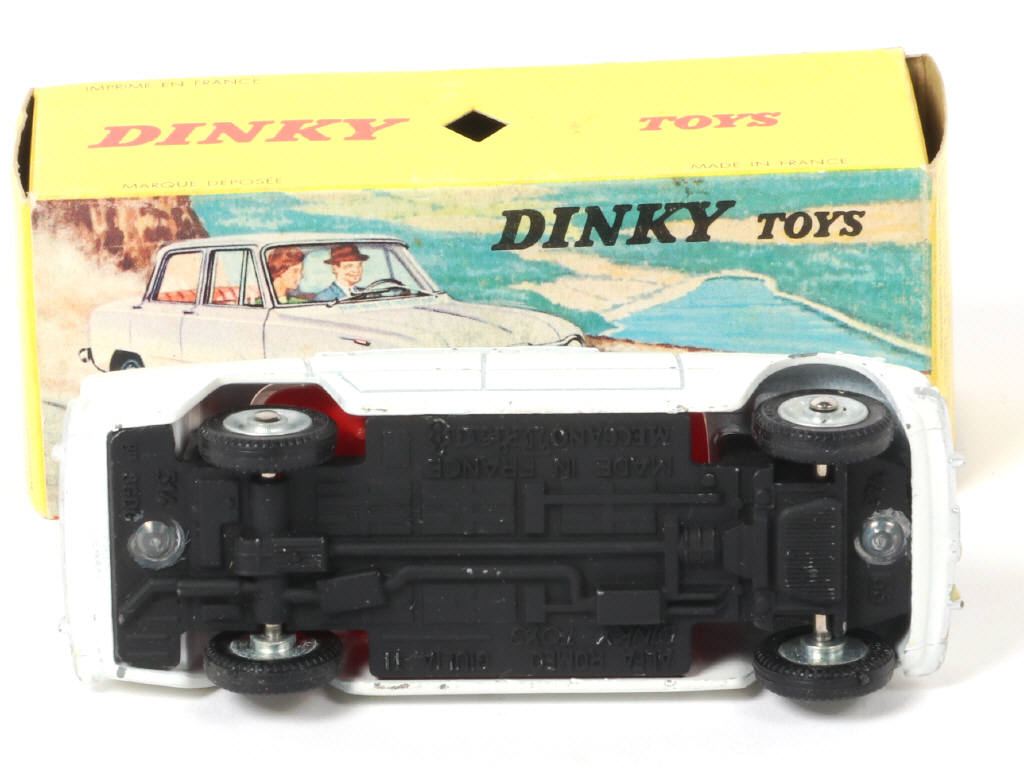 Lot 430 - DINKY TOYS (FRANCE) (1)
