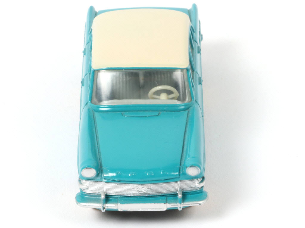 Lot 440 - DINKY TOYS (FRANCE) (1)