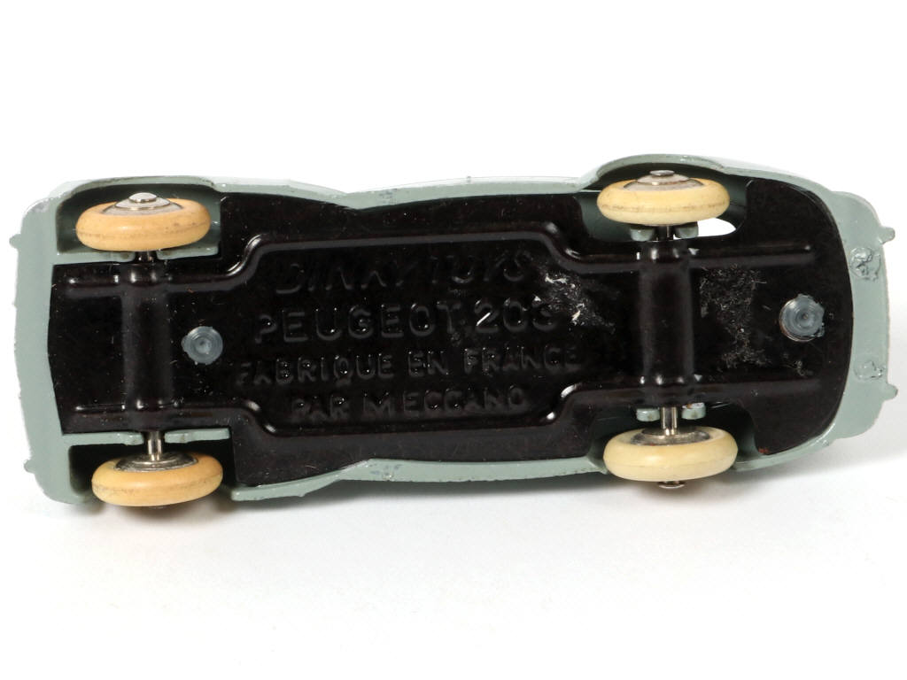 Lot 319 - DINKY TOYS (FRANCE) (2)