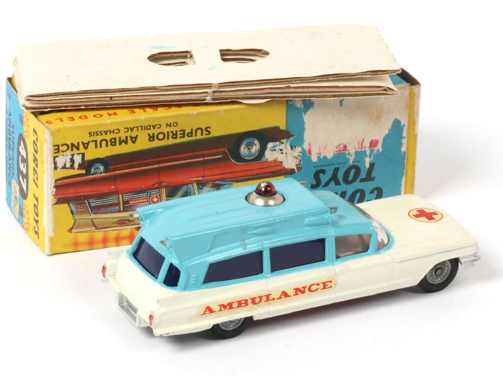 Lot 140 - CORGI TOYS (GB) (1)