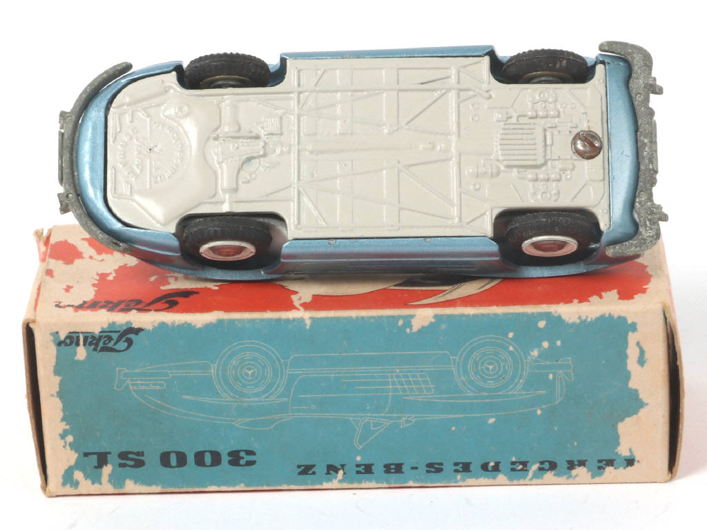 Lot 100 - TEKNO (DANEMARK) (1)