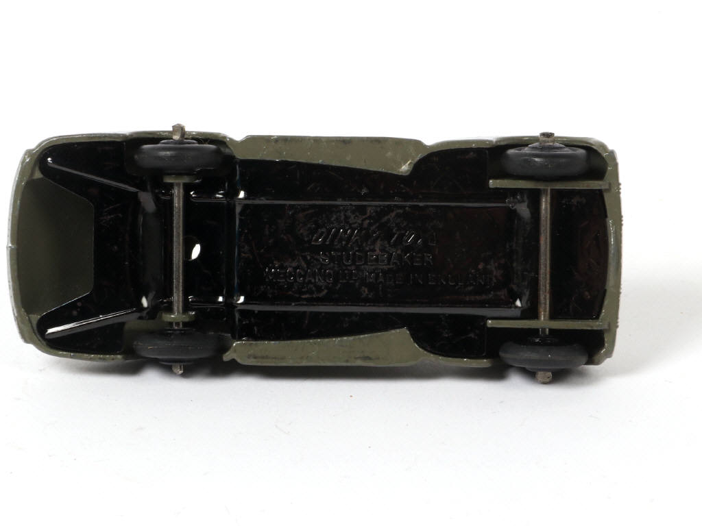 Lot 242 - DINKY TOYS (GB) (1)