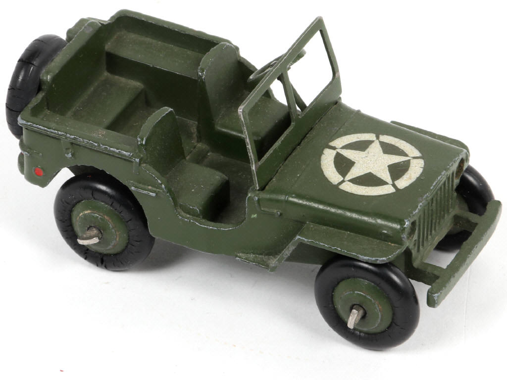 Lot 245 - DINKY TOYS (GB) (1)