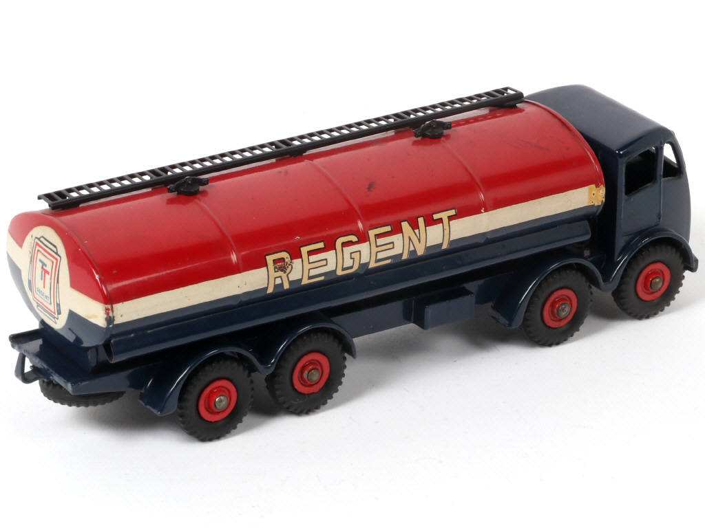 Lot 269 - DINKY TOYS (GB) (1)