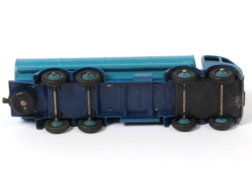 Lot 268 - DINKY TOYS (GB) (1)