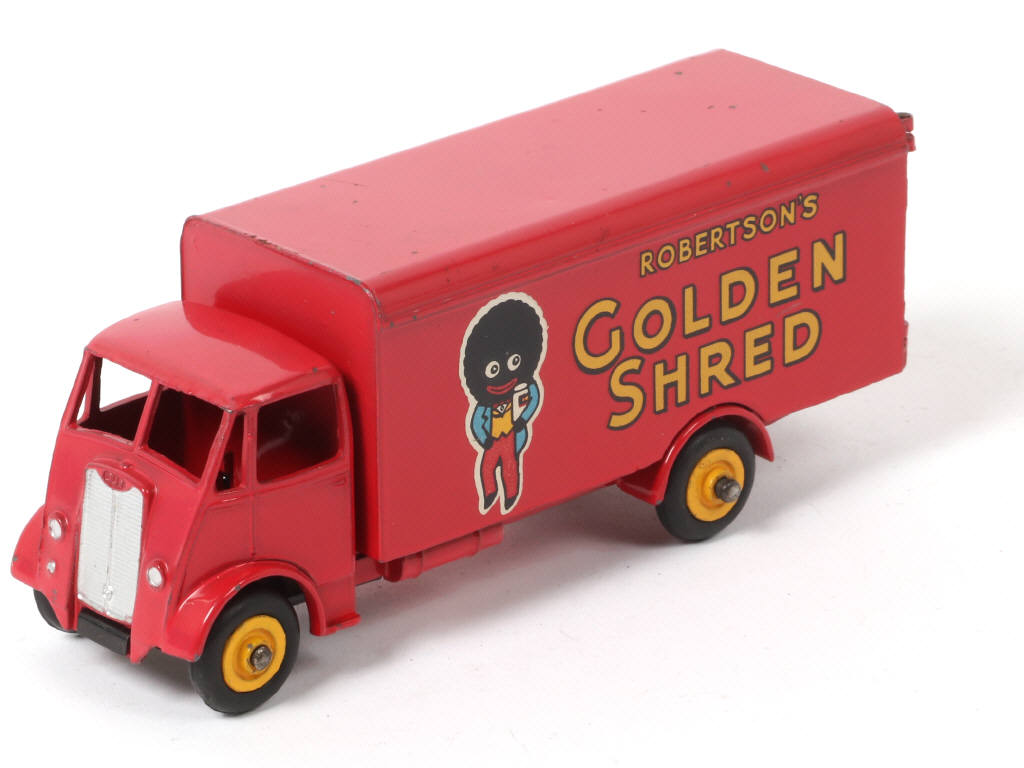 Lot 262 - DINKY TOYS (GB) (1)
