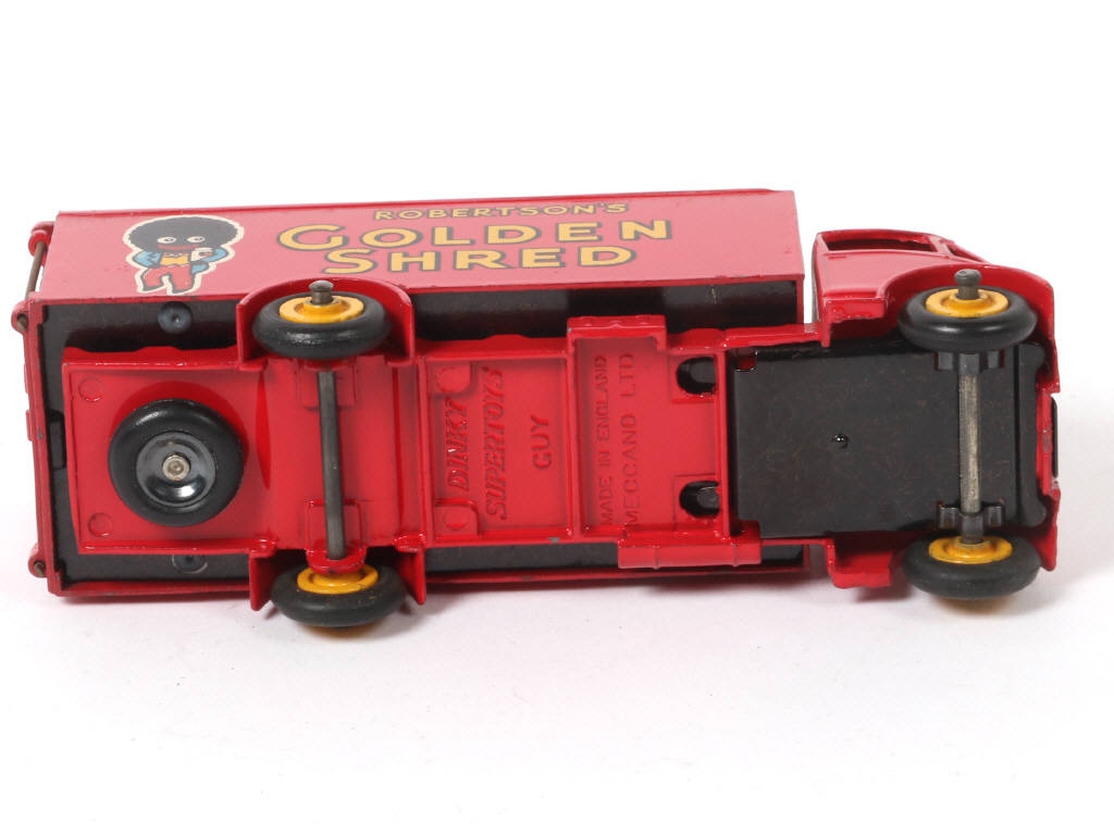 Lot 262 - DINKY TOYS (GB) (1)