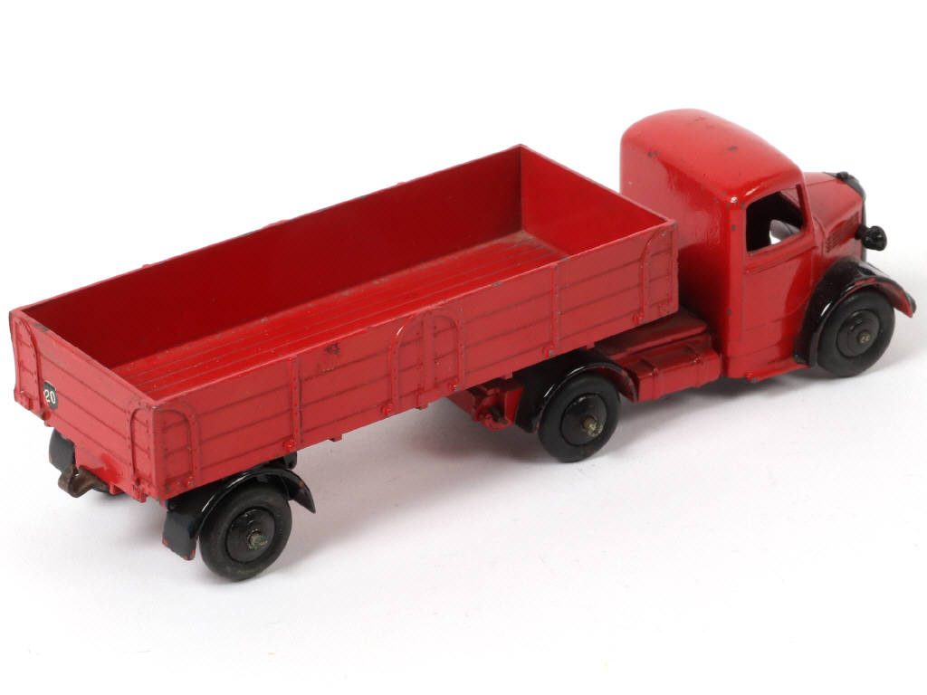 Lot 265 - DINKY TOYS (GB) (1)