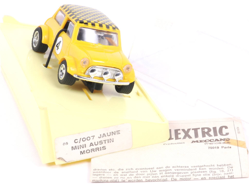 Lot 2 - SCALEXTRIC (FRANCE) (1)
