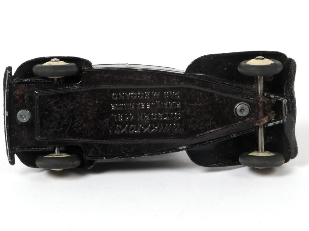 Lot 307 - DINKY TOYS (FRANCE) (1)