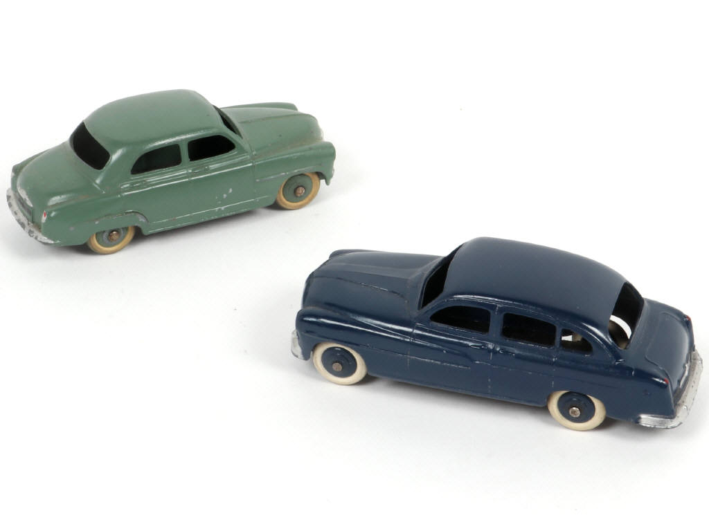Lot 409 - DINKY TOYS (FRANCE) (2)
