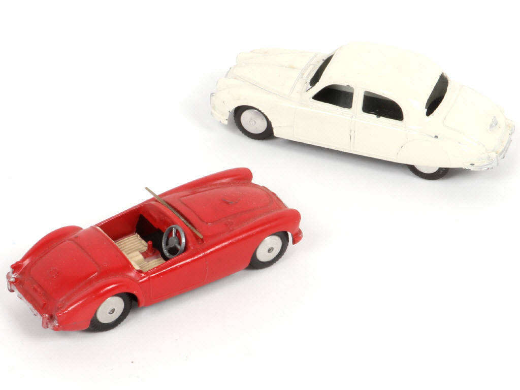 Lot 179 - CORGI TOYS (GB) (2)