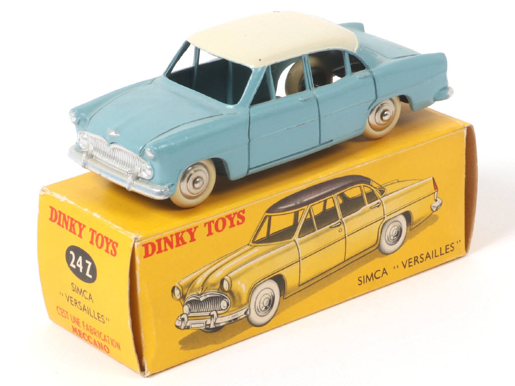 Lot 328 - DINKY TOYS (FRANCE) (1)