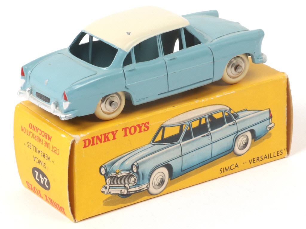Lot 328 - DINKY TOYS (FRANCE) (1)