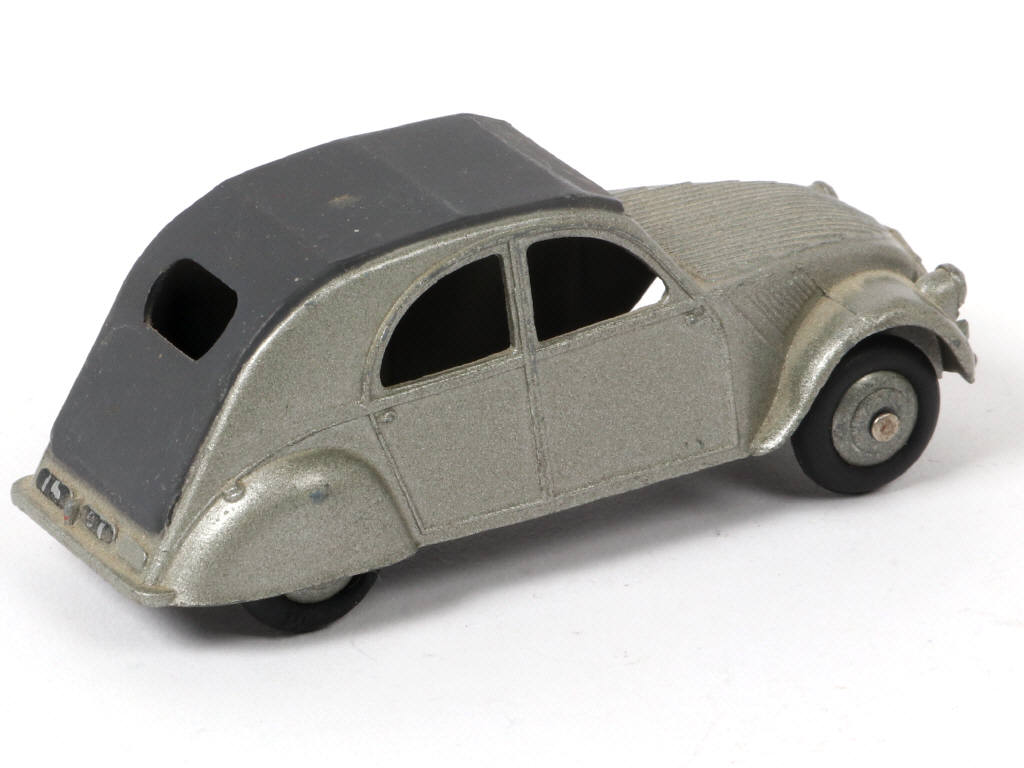 Lot 313 - DINKY TOYS (FRANCE) (1)