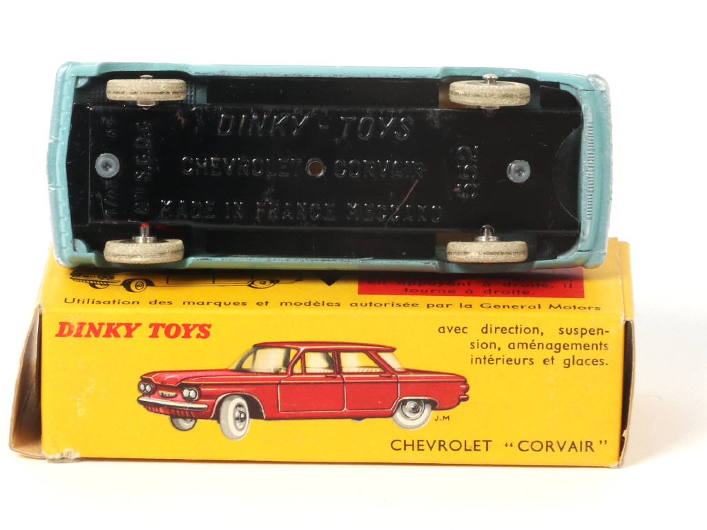 Lot 342 - DINKY TOYS (FRANCE) (1)