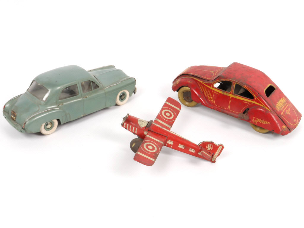 Lot 74 - DIVERS (3)