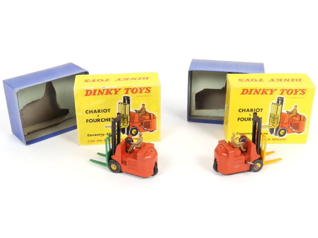 Lot 414 - DINKY TOYS (FRANCE) (2)