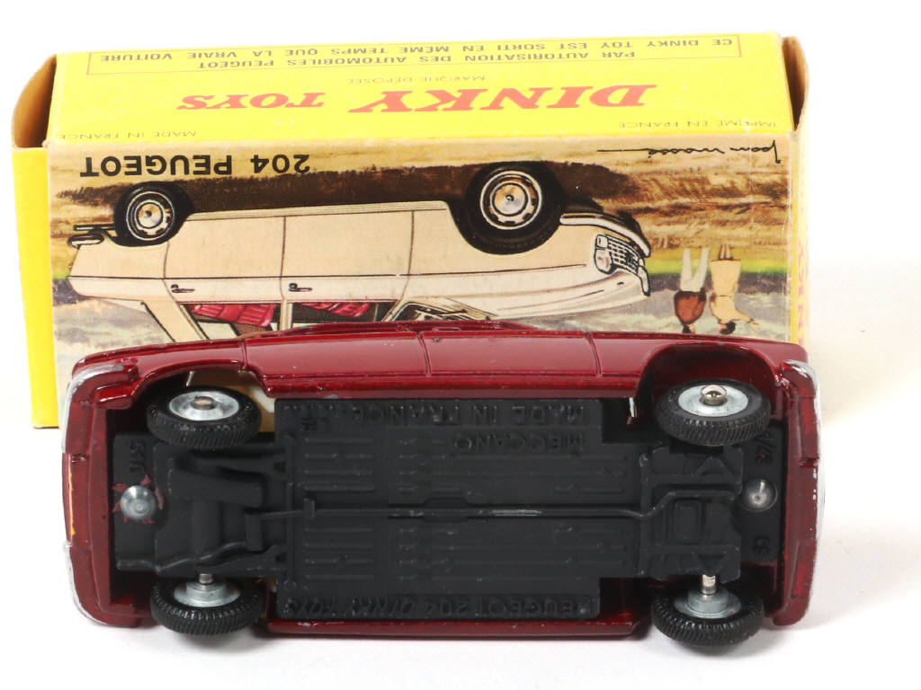 Lot 352 - DINKY TOYS (FRANCE) (1)