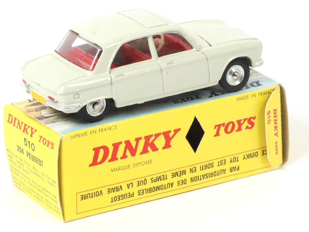 Lot 351 - DINKY TOYS (FRANCE) (1)