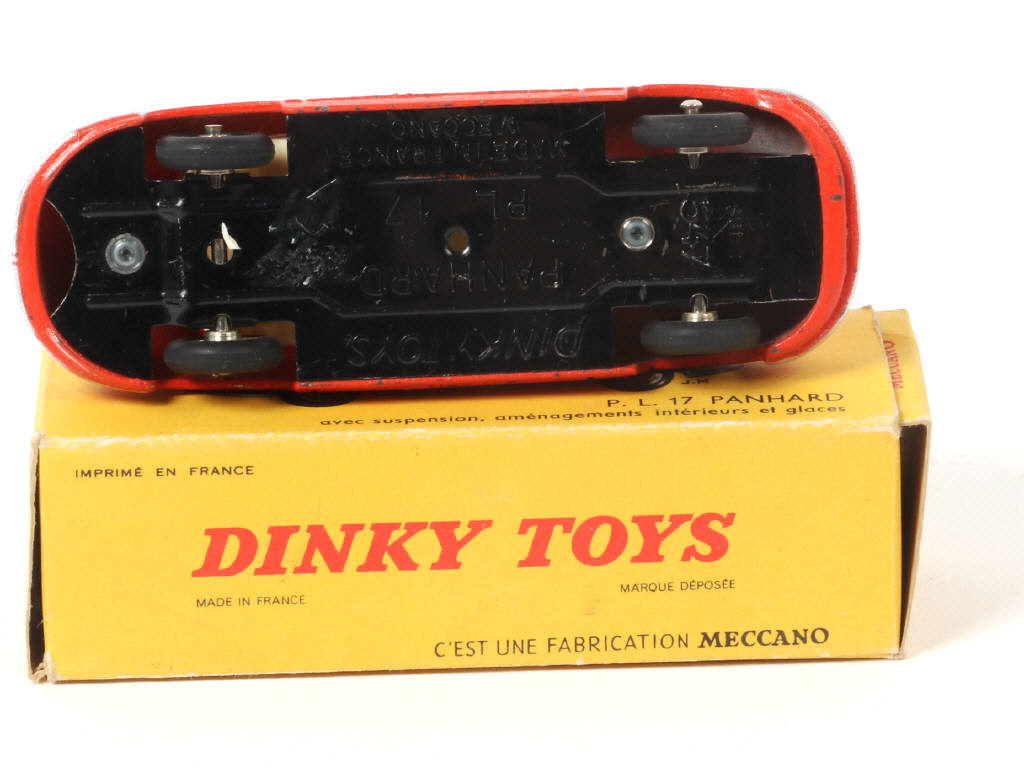 Lot 337 - DINKY TOYS (FRANCE) (1)