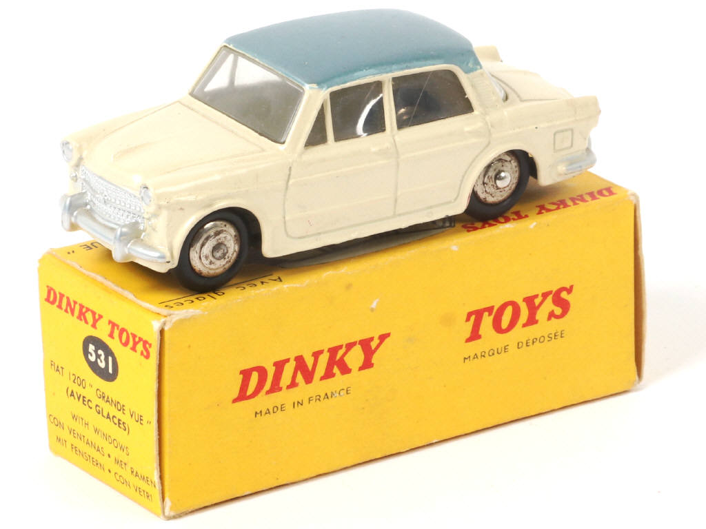 Lot 331 - DINKY TOYS (FRANCE) (1)