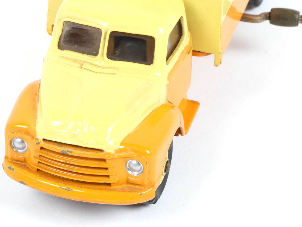 Lot 260 - DINKY TOYS (GB) (1)