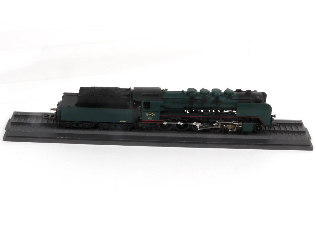 Lot 15 - DIVERS 'HO' (1)