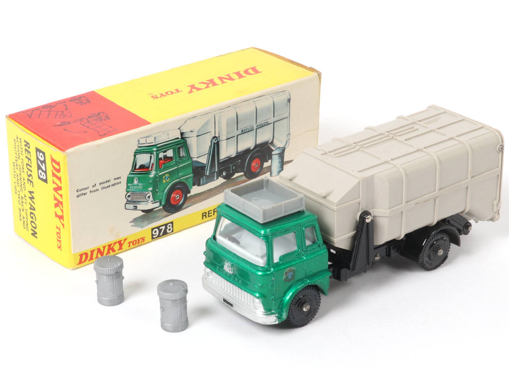 Lot 290 - DINKY TOYS (GB) (1)