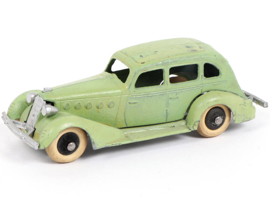 Lot 121 - TOOTSIETOY (USA) (1)
