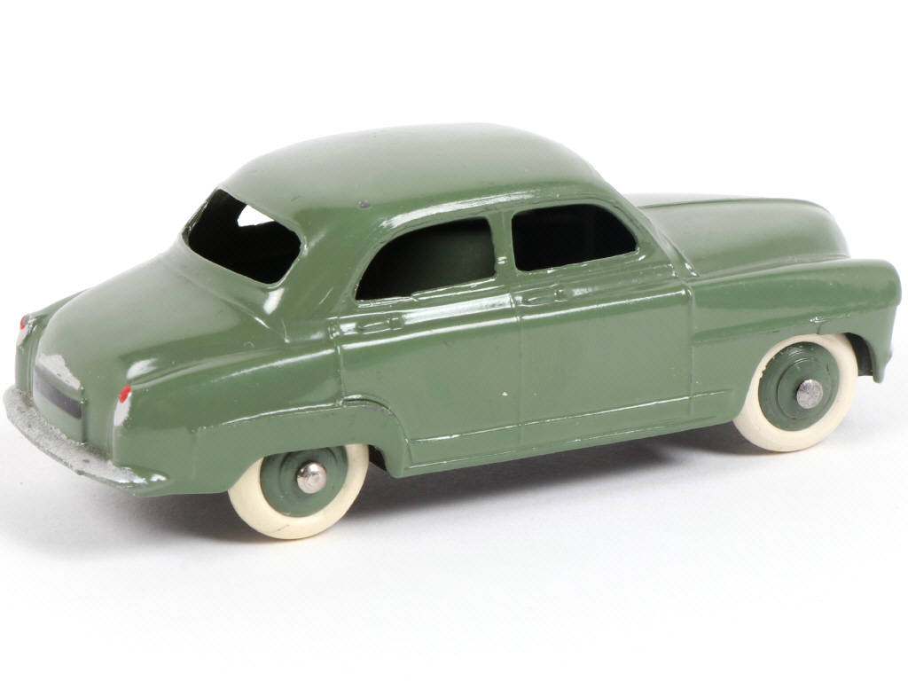 Lot 299 - DINKY TOYS (FRANCE) (1)