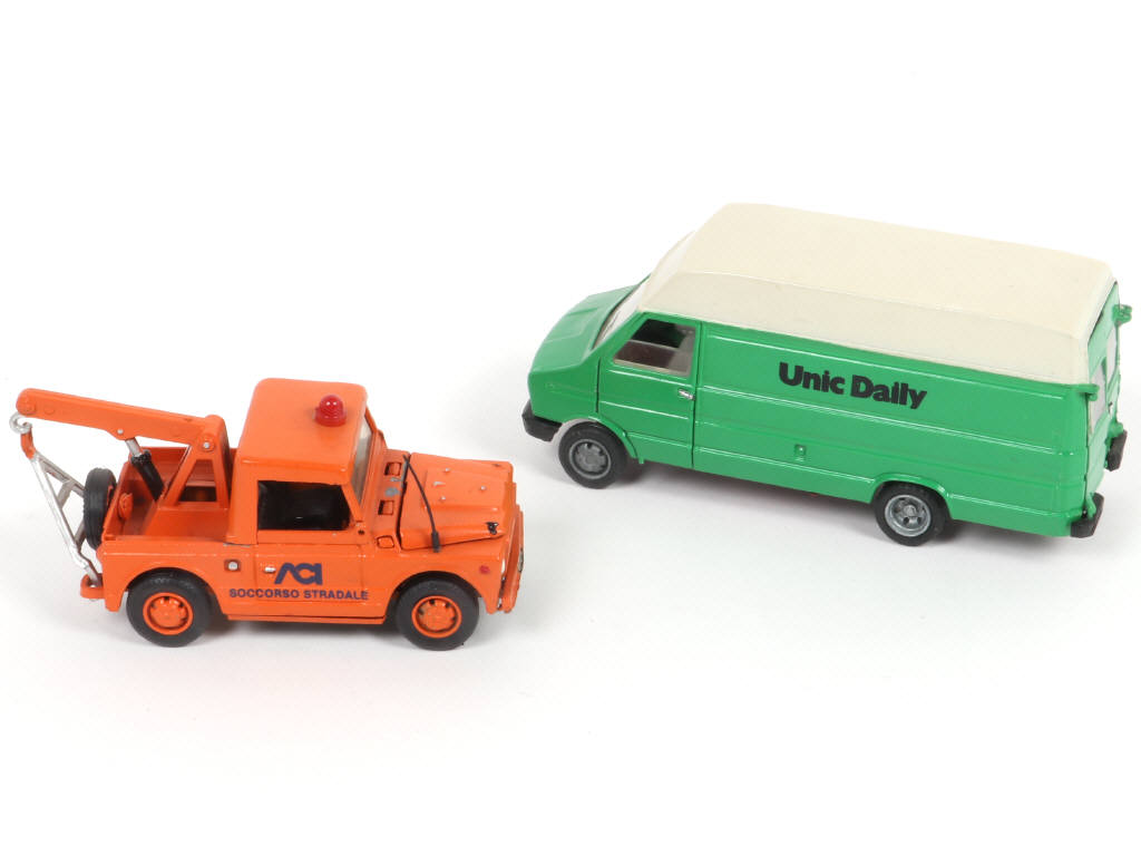Lot 120 - OLD CARS (ITALIE) (2)