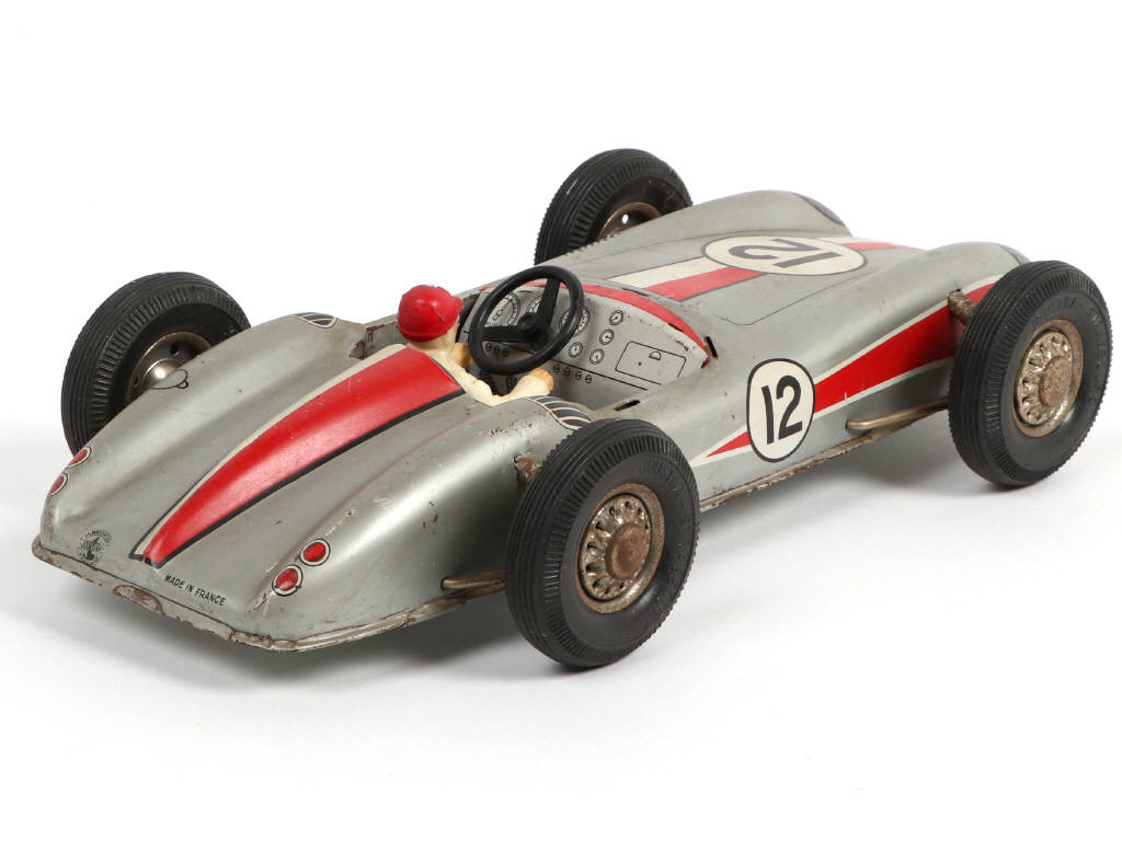 Lot 64 - JOUSTRA (FRANCE) (1)