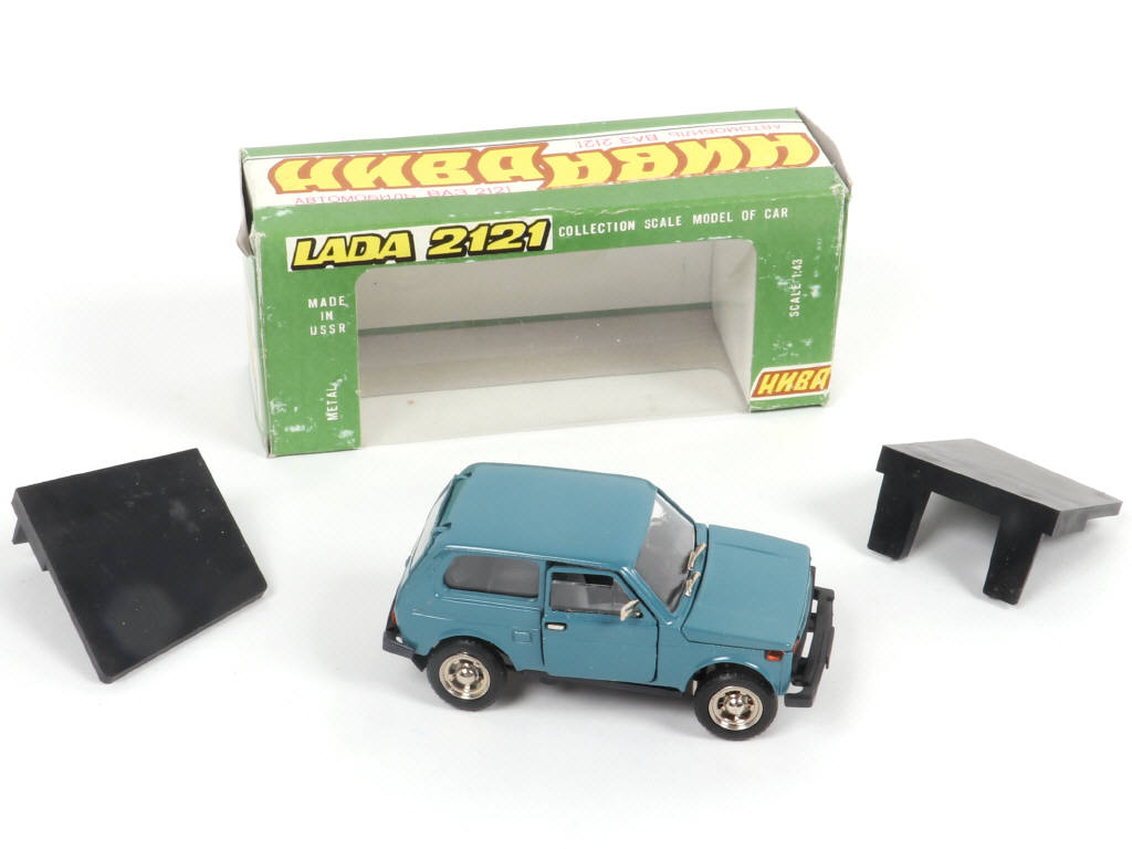 Lot 91 - DIVERS (URSS) (1)