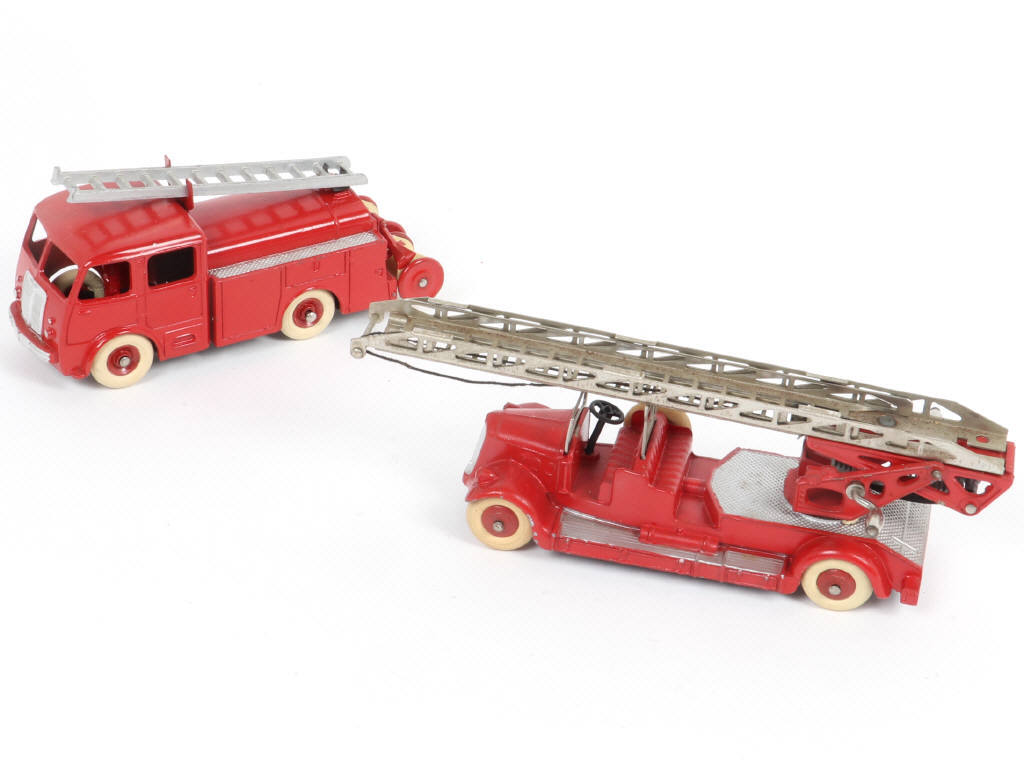 Lot 393 - DINKY TOYS (FRANCE) (2)