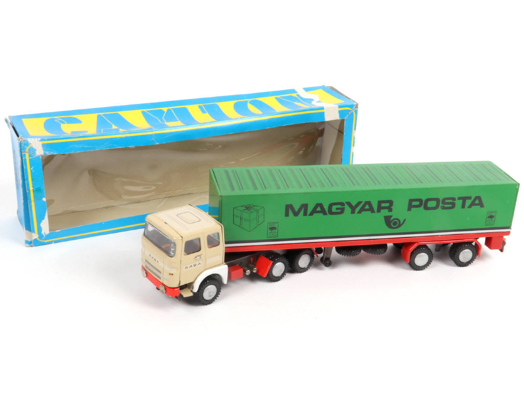 Lot 35 - DIVERS (TCHECOSLOVAQUIE) (1)