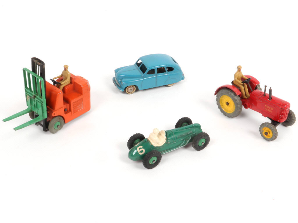 Lot 360 - DINKY TOYS (GB) (4)